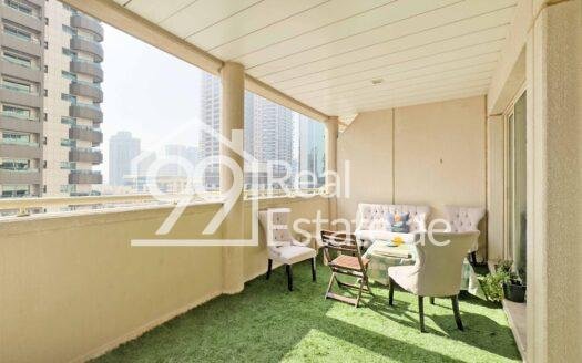 Vacant | Huge Balcony | Close to Metro Station